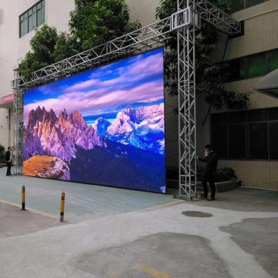 Custom-Display-LED-P4-81-tashqi sahna