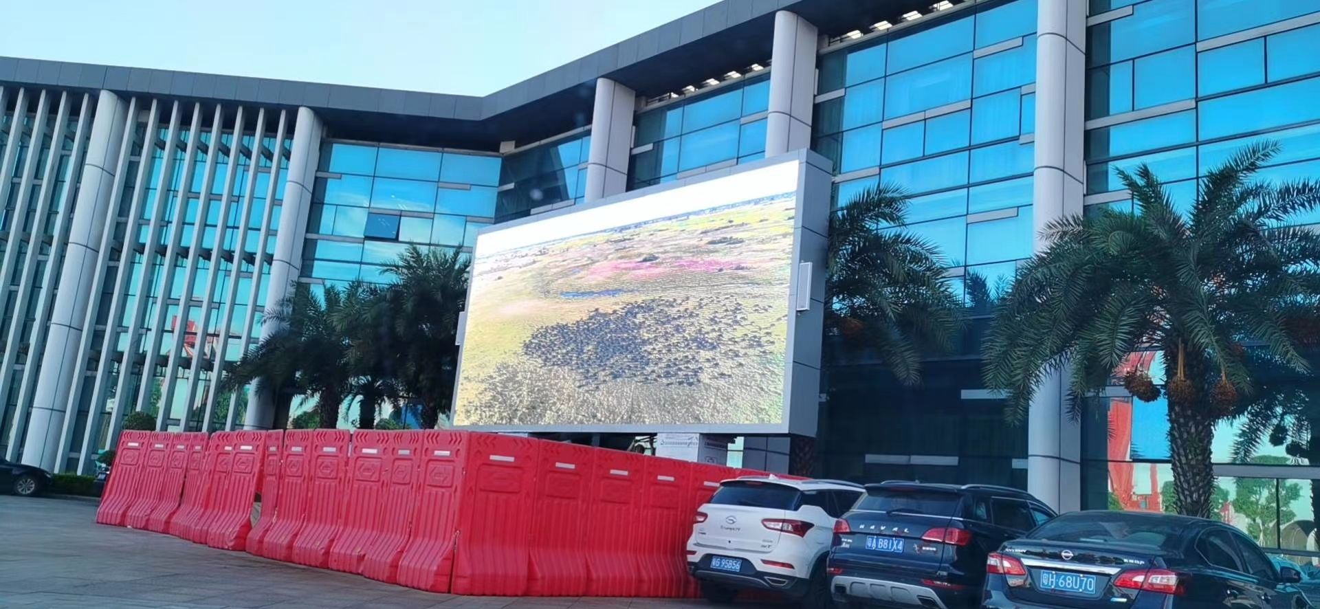 p6 outdoor led video wall (1)